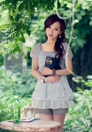 王婉珈 星海音乐学院校花.jpg