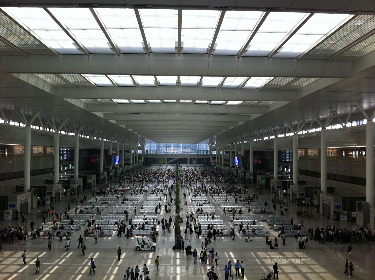 上海虹桥.jpg