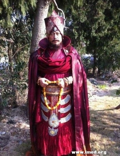 鸠摩智 -- 卢勇 饰演.jpg