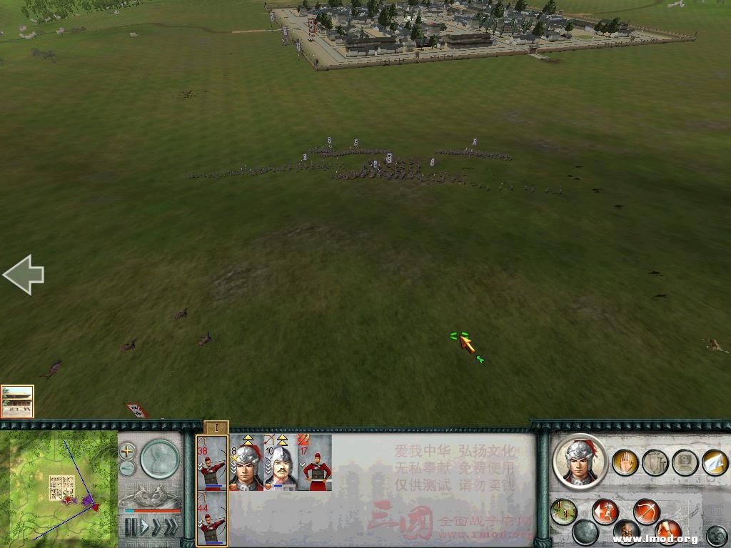 大部队正面牵制敌军