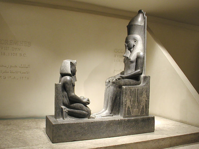 06_luxor_museum.jpg