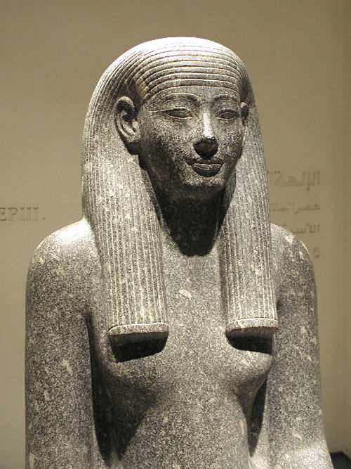 09_luxor_museum.jpg