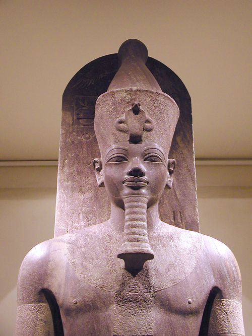 11_luxor_museum.jpg
