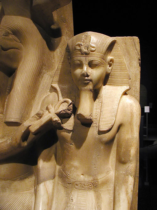 13_luxor_museum.jpg