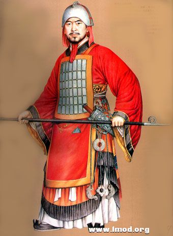西周武士复原图。古代战甲，多以犀牛、鲨鱼等皮革制成，上施彩绘。除皮甲之外，商周时期的战甲还有“练甲” ...