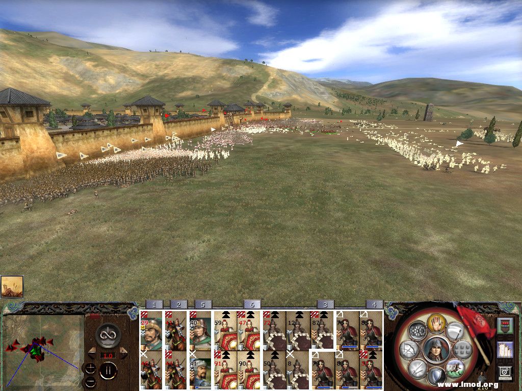 由于对方都是弓箭手，我军被迫出城迎敌