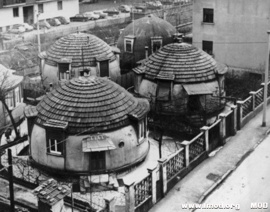 蘑菇屋（米兰通过勒班多 ）.jpg