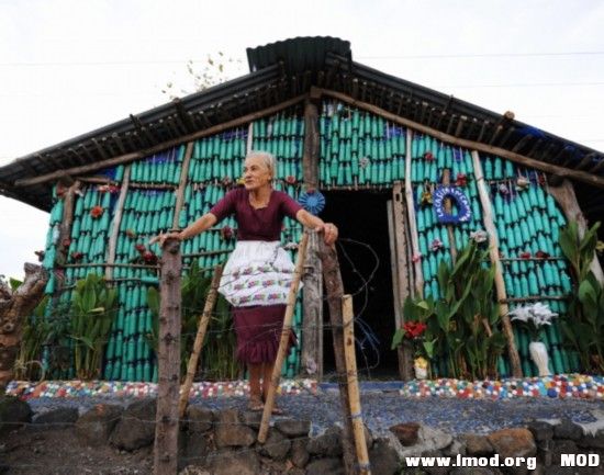 这个是Maria Ponce塑料瓶房子的外景景观.jpg