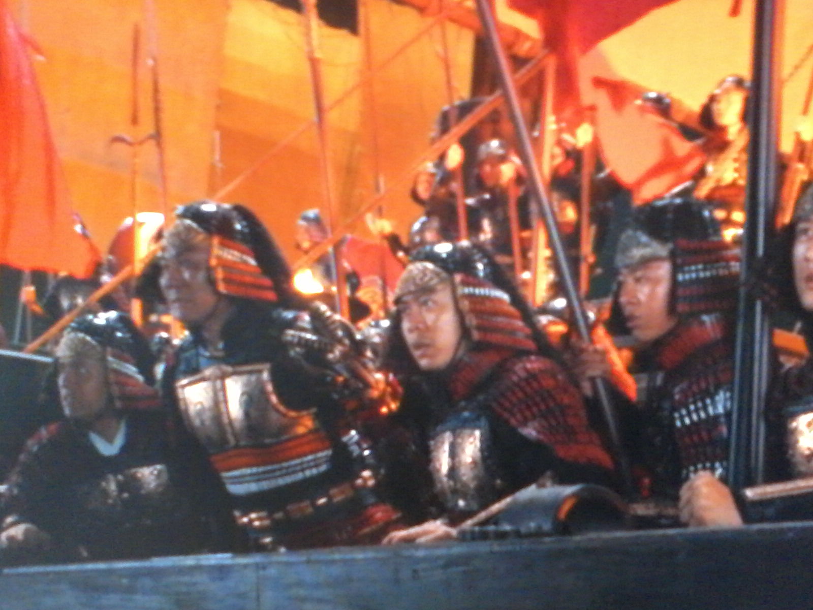 中日兼容的鎧甲風