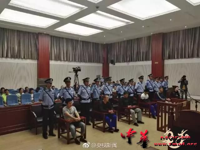 321800021027cdbbeed3